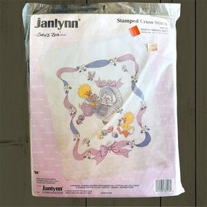 VTG 1994 NEW Janlynn Suzy's Zoo Cross Stitch Baby Quilt Kit "Baby’s Friends"